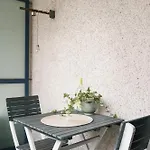 Bright Downtown At Great Location Appartamento *