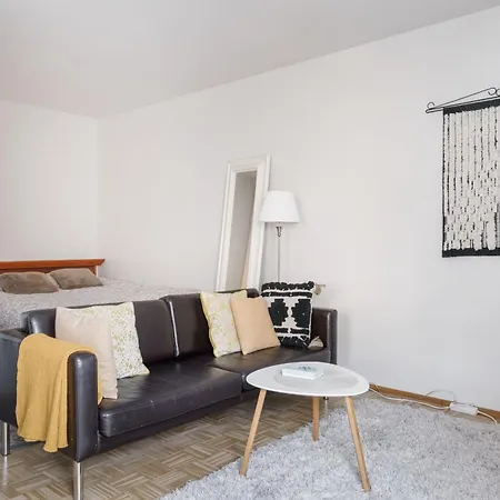 Bright Downtown At Great Location