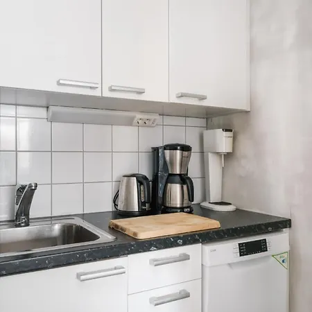 Bright Downtown At Great Location *