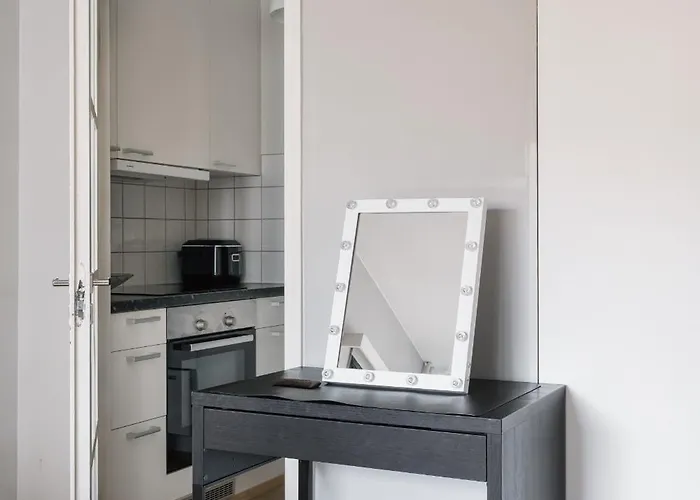 Bright Downtown At Great Location Apartamento